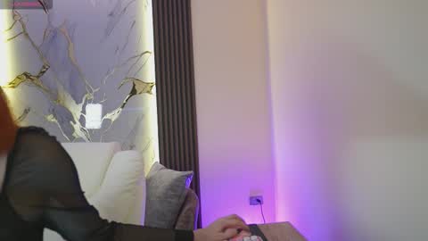 Snapshot of annybuny chatting on September 2025 12:05:02 PM Ana online show from September 2025 12:05:02 PM