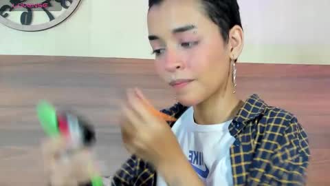 Anny Kitty online show from October 2025 04:12:01 AM