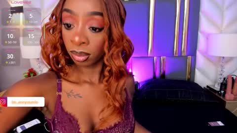 Anny online show from October 2025 08:38:01 PM