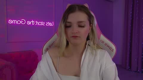 annyraii online show from March 2026 06:25:02 AM