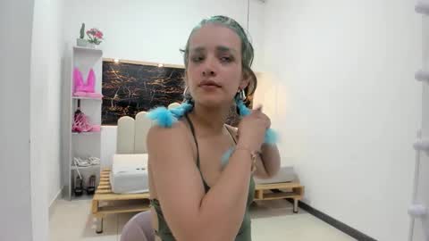 Snapshot of annyrosee chatting on September 2025 08:10:01 PM Anny online show from September 2025 08:10:01 PM