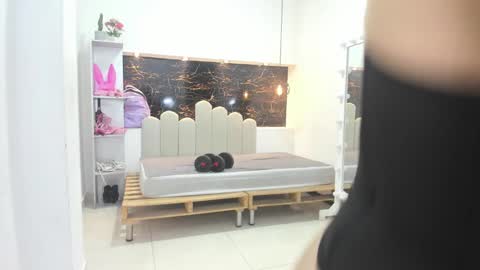 Snapshot of annyrosee chatting on September 2025 08:31:02 PM Anny online show from September 2025 08:31:02 PM