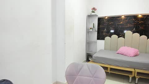 Snapshot of annyrosee chatting on October 2025 07:58:02 PM Anny online show from October 2025 07:58:02 PM