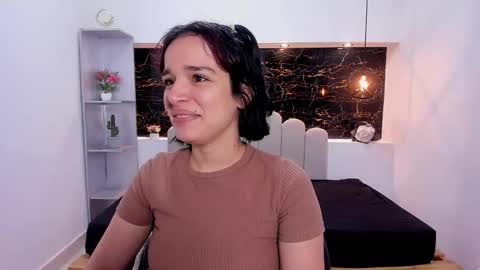 Anny online show from February 2026 01:33:02 PM