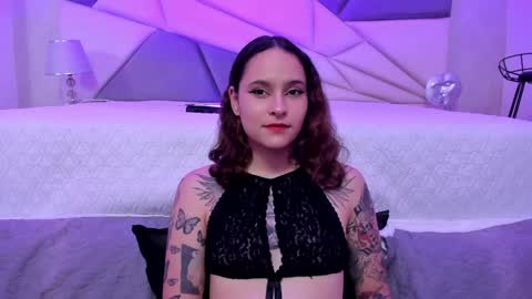 AnnyT online show from January 2025 08:22:01 PM