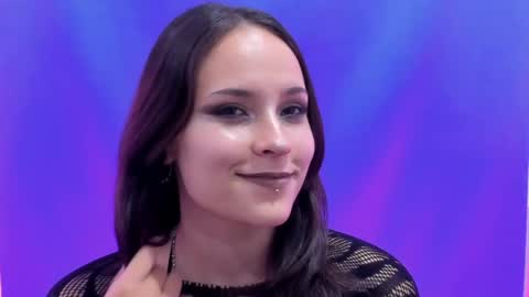 AnnyT online show from April 2026 07:40:01 PM