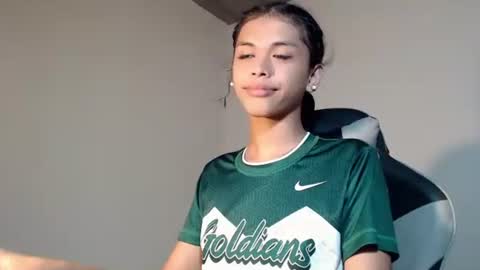 anok_yaii online show from December 2025 04:33:01 PM