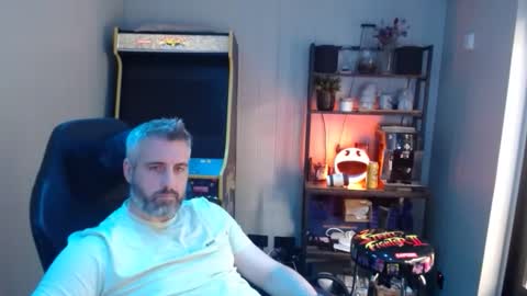 anonymousblokeuk online show from September 2025 09:31:01 AM