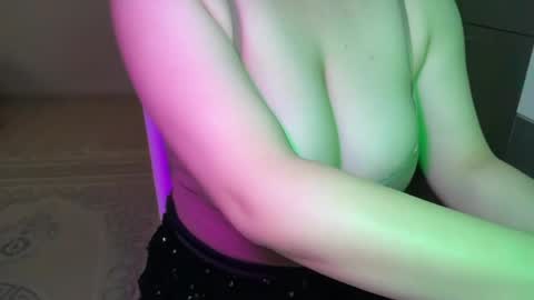 Snapshot of anora_sunny chatting on June 2026 04:56:02 PM Any online show from June 2026 04:56:02 PM