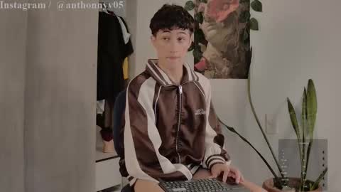 Snapshot of anthonny_05 chatting on September 2025 11:48:01 PM TONY NEW ACCOUNT online show from September 2025 11:48:01 PM