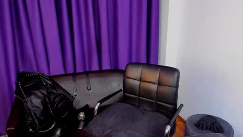 Anthony online show from February 2026 10:06:02 PM