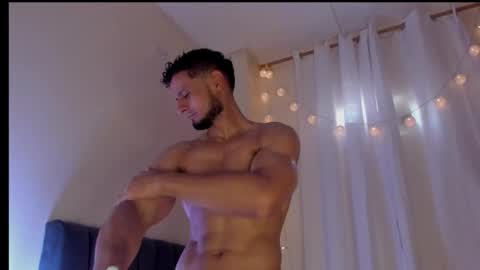 Adonys Creeb online show from September 2025 06:42:01 PM