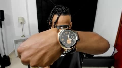 Snapshot of anthoy_wayans chatting on September 2025 12:43:01 AM       online show from September 2025 12:43:01 AM