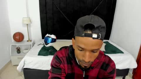 Snapshot of anthoy_wayans chatting on October 2025 12:11:01 AM       online show from October 2025 12:11:01 AM