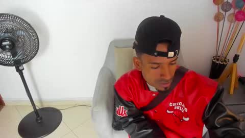       online show from February 2026 01:00:02 AM