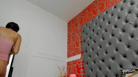 antonela_tellez online show from February 2026 07:04:01 PM