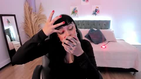 Anto online show from November 2025 12:05:01 PM