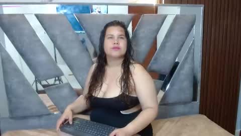 Snapshot of antonelalovecf chatting on November 2025 12:53:01 PM antonelalovecf online show from November 2025 12:53:01 PM