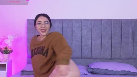 Snapshot of antonella01_cf chatting on October 2025 07:52:01 PM antonella online show from October 2025 07:52:01 PM