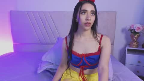 Snapshot of antonella01_cf chatting on October 2025 11:17:01 PM antonella online show from October 2025 11:17:01 PM