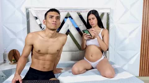 Antonella 20  Axel 23 online show from October 2025 04:59:01 AM