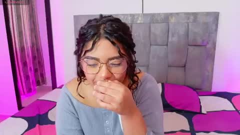 Antonella online show from July 2026 10:05:02 PM