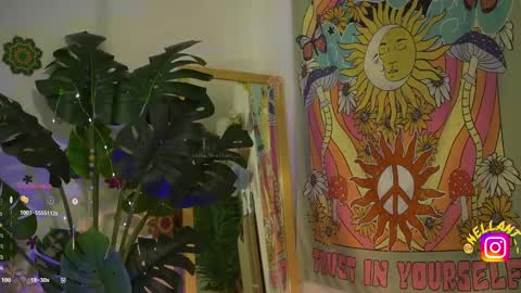 Snapshot of antonella_maitt chatting on October 2025 02:09:02 AM Nell. online show from October 2025 02:09:02 AM