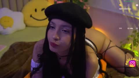 Snapshot of antonella_maitt chatting on October 2025 02:45:02 AM Nell. online show from October 2025 02:45:02 AM