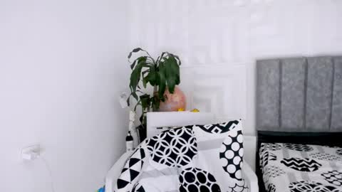 Snapshot of antonella_mcry chatting on March 2025 04:23:02 AM antonella online show from March 2025 04:23:02 AM