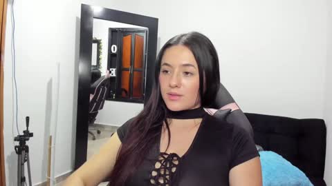antonella  online show from January 2025 09:05:01 PM