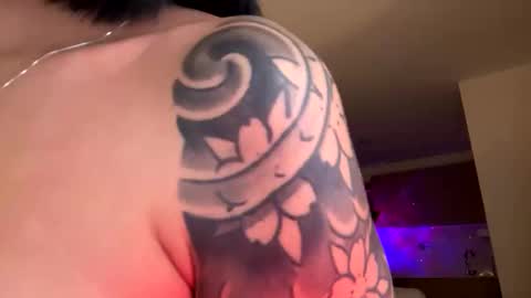 Anto  online show from October 2025 01:17:01 AM