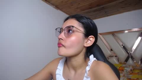 Antonella online show from January 2025 03:08:01 PM