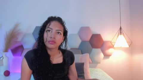 Snapshot of antonellahall_ chatting on February 2025 12:16:02 PM AntonellaHall online show from February 2025 12:16:02 PM