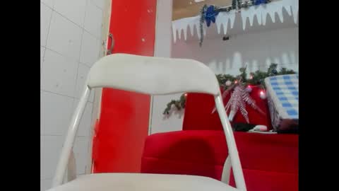 Snapshot of antonellakling_ chatting on December 2024 01:54:02 PM ANTONELLA online show from December 2024 01:54:02 PM