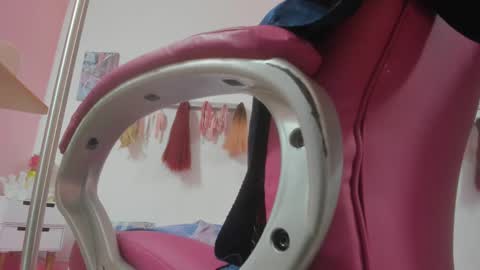 Snapshot of antonellakling_ chatting on January 2025 02:04:01 PM ANTONELLA online show from January 2025 02:04:01 PM