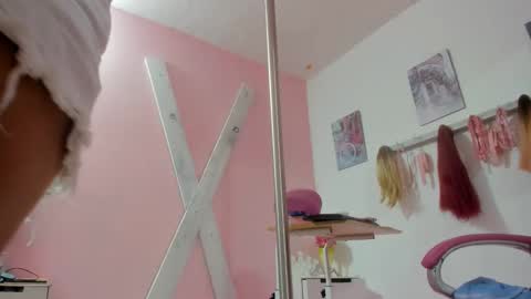 Snapshot of antonellakling_ chatting on January 2025 10:52:02 AM ANTONELLA online show from January 2025 10:52:02 AM