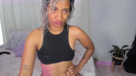 Snapshot of antonellaparker chatting on October 2025 05:19:02 PM Sarah online show from October 2025 05:19:02 PM