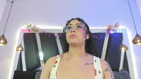 A N T O N E L L E  online show from January 2026 11:37:02 AM