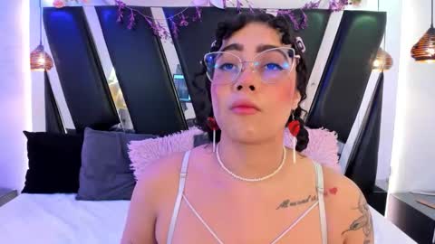 A N T O N E L L E  online show from February 2026 11:26:01 AM