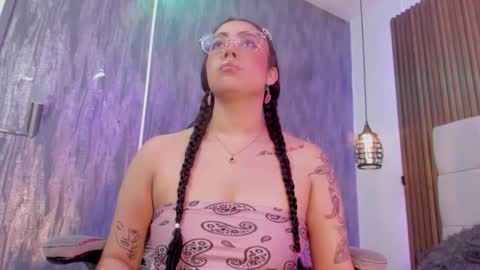 A N T O N E L L E  online show from March 2026 12:44:01 PM