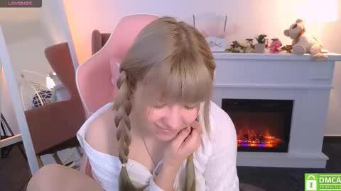 antonia_ferrero online show from October 2025 08:12:01 AM