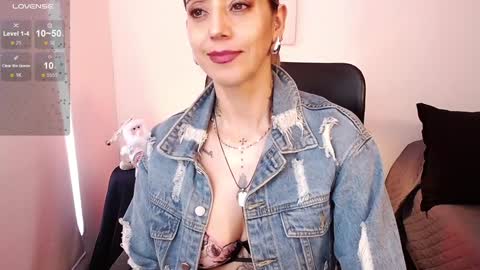Anto    online show from December 2024 04:12:02 PM
