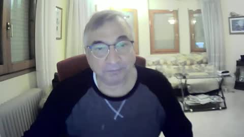 Snapshot of antonio2605 chatting on February 2025 02:52:01 AM Antonio online show from February 2025 02:52:01 AM
