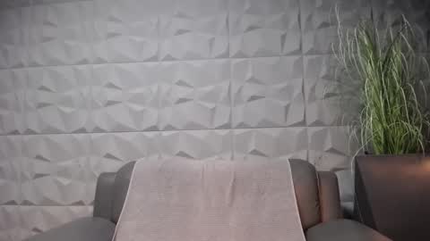 Snapshot of antoniovalentinidiamond chatting on January 2025 11:12:01 PM HI My name is Antonio online show from January 2025 11:12:01 PM