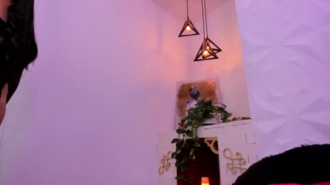 Snapshot of antonnella_lopez chatting on December 2024 04:14:02 PM Anto online show from December 2024 04:14:02 PM