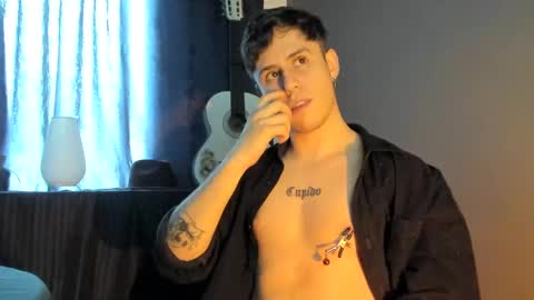 antonnello_ online show from October 2025 03:02:01 PM