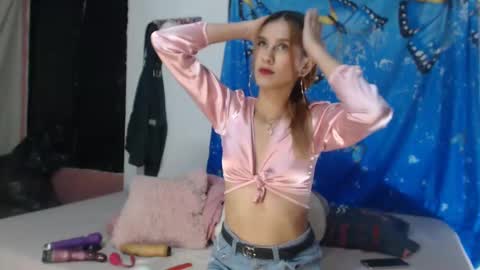 Snapshot of antony_2024 chatting on January 2025 02:44:02 AM karol y antony online show from January 2025 02:44:02 AM