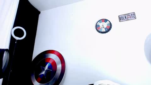 Instagram miguelangel1802  online show from May 2026 04:43:02 AM