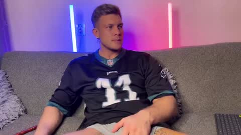 Snapshot of antray_misti chatting on January 2025 01:21:02 PM Adam 24 online show from January 2025 01:21:02 PM