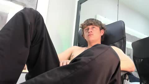 Snapshot of antthony_kings chatting on October 2025 08:38:02 PM Anthony King online show from October 2025 08:38:02 PM